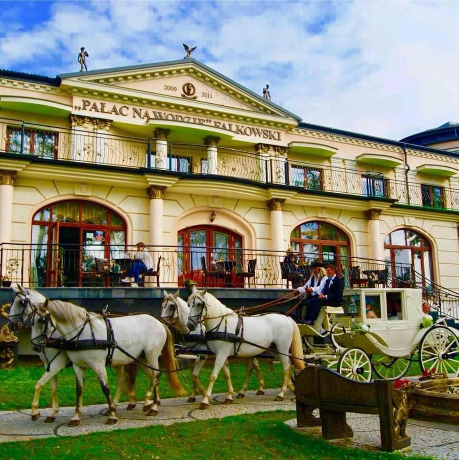 Uzdrowisko Sanatorium Augustow Palac Na Wodzie Falkowski Augustów Exterior foto